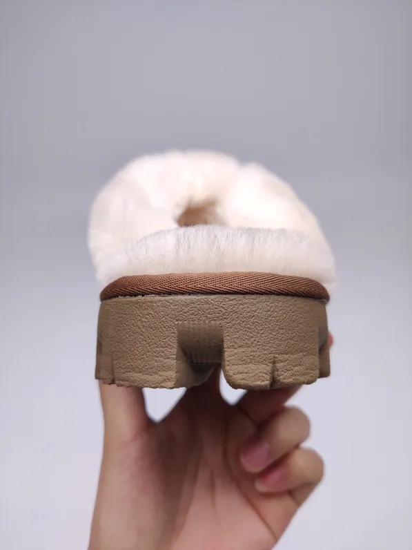 💰360 UGG sheepskin all-in-one snow boots 5125 casual fur mops. In stock: 35-40 yards. Color: maroon gray pink.